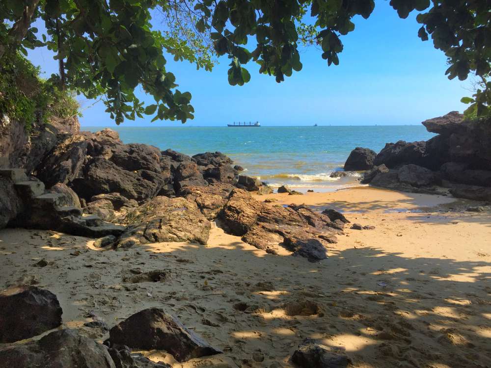 pantai batu - batu